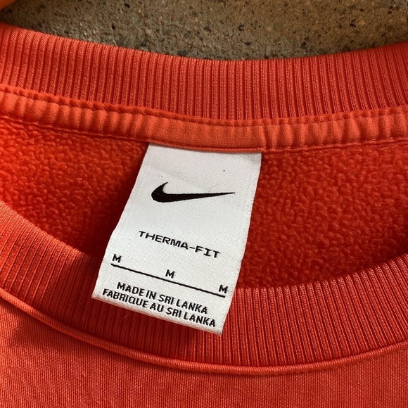 Nike Ladies Therma Fit Crew Neck - Picture 6 of 9